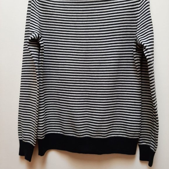 BR Sequin Sweater - Picture 6 of 9